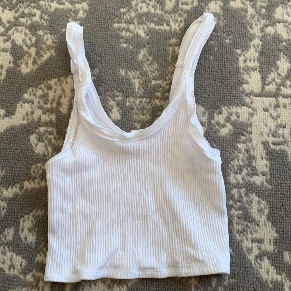 Urban cropped tank top